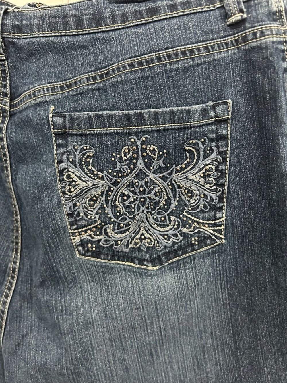 Gloria Vanderbilt 16 Denim Bermuda Shorts Embellished Pockets Boho Soft Girl - Picture 5 of 11